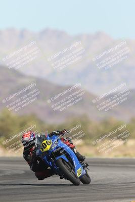 media/Oct-30-2025-Racers Edge (Thu) [[dabbdaf680]]/3-B Group/Session 2 (Turn 14)/